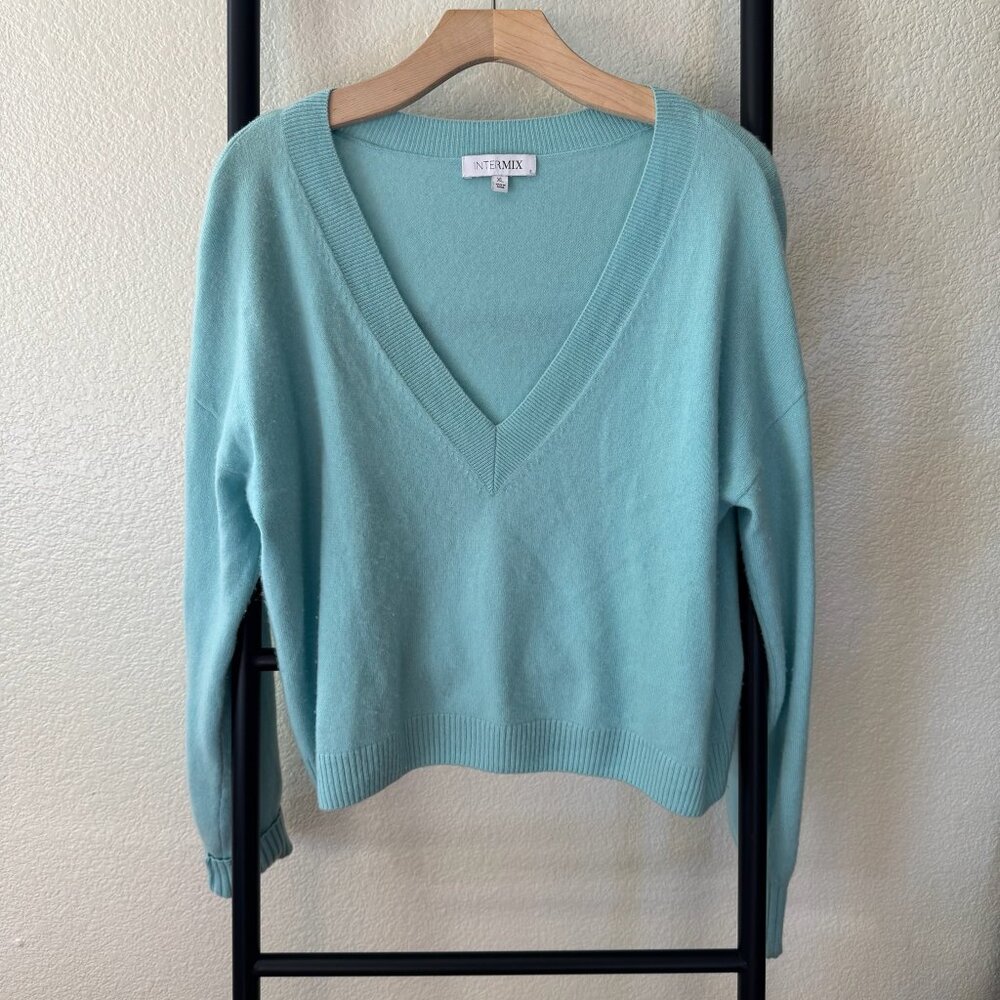 Intermix Elroy V-Neck Cashmere Sweater in Turquoise Blue Size‎ XL